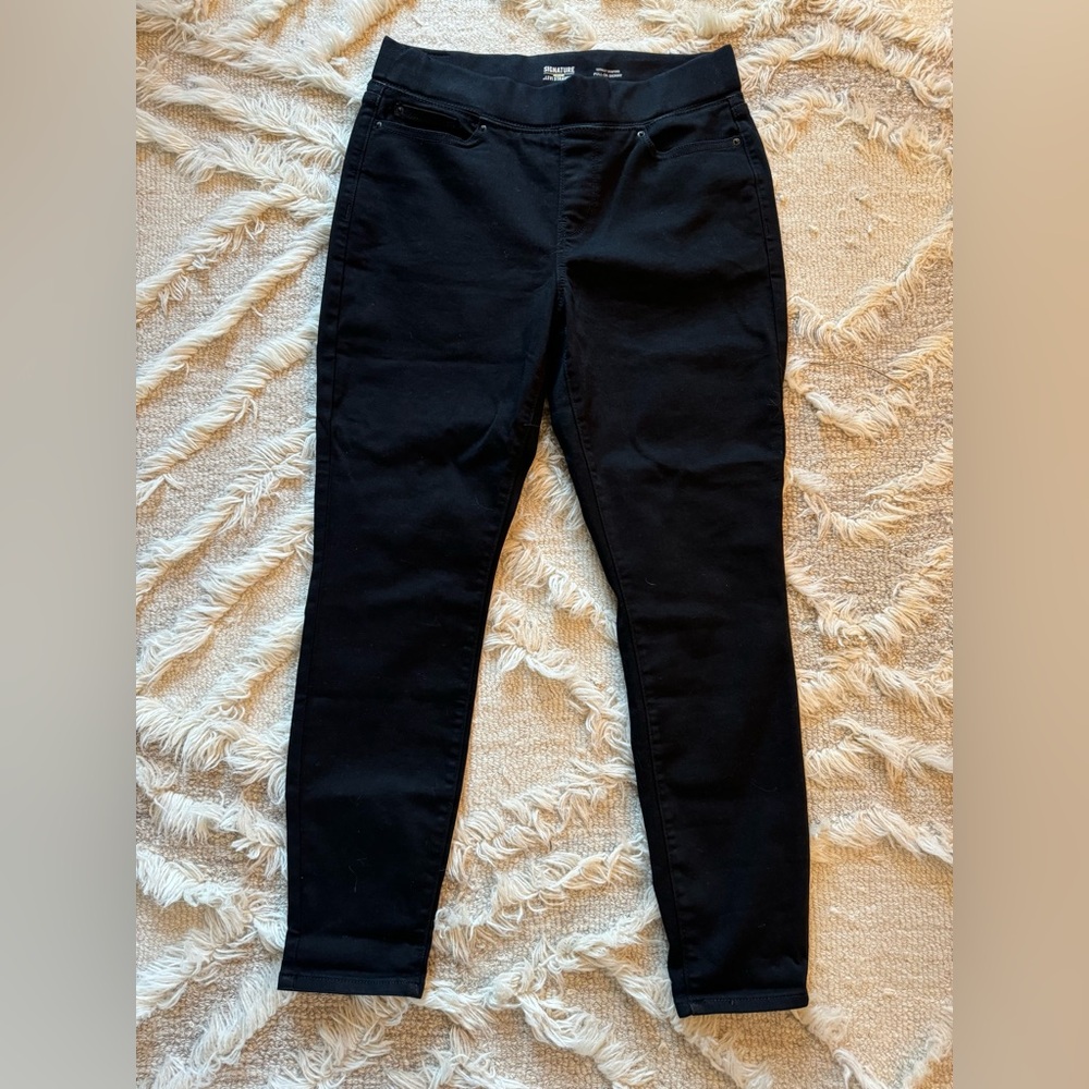 Levi signature totally shaping pull-on skinny